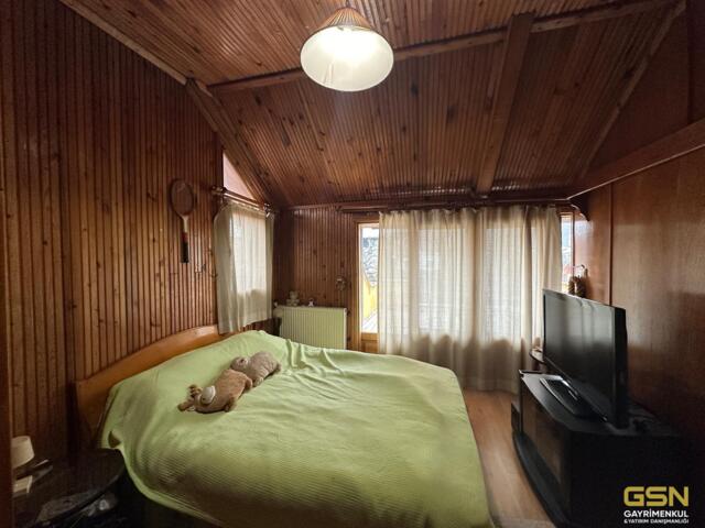 32-SAPANCADA SİTE İÇERİSİNDE SATILIK TRİBLEKS VİLLA